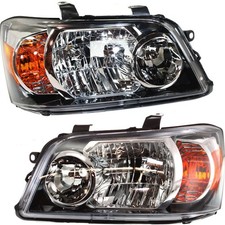 Headlight Set For 2004-2006 Toyota Highlander Driver and Passenger Side