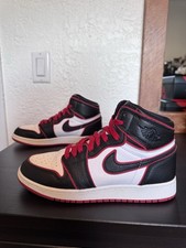Nike Air Jordan 1 Retro High OG BG 'Bloodline' 2019 575441-062 Youth Size 6Y