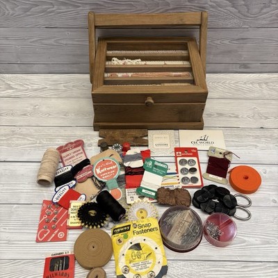 Nähkästchen aus Holz mit Glasdeckel & Angriffen, Vintage Stil Handarbeit Aufbewahrung rustikal