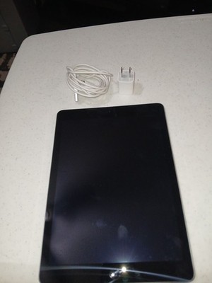 Apple iPad Air A1474 16 GB, Wi-Fi + 4G, 9.7 in - Space Gray