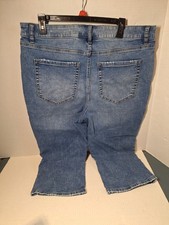 NWOT Lane Bryant Capri Jeans, Size 18, Blue, Cotton Blend, High Rise, Signature