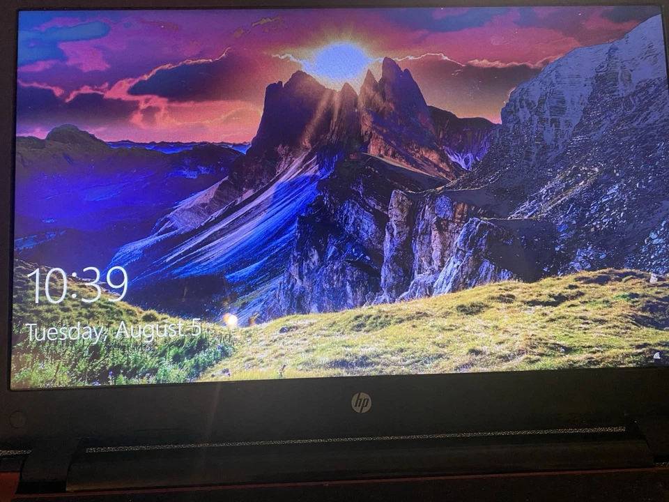 Красный ноутбук HP 15 продается на запчасти или для ремонта (без шнура зарядки) - Изображение 3 из 4