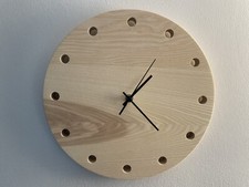 Wanduhr Holz Esche rund