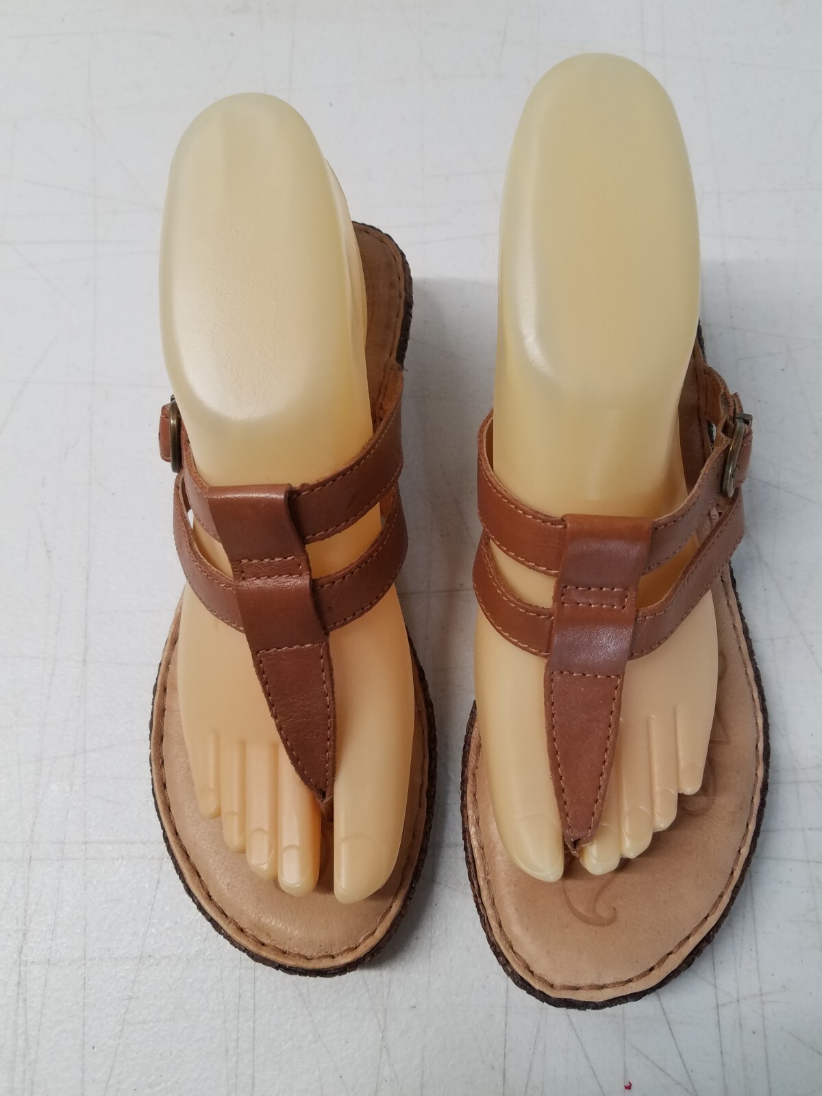 SAOLA Sandali donna Born taglia 7 pelle marrone suola gomma ammortizzata tacco basso perizoma 1931