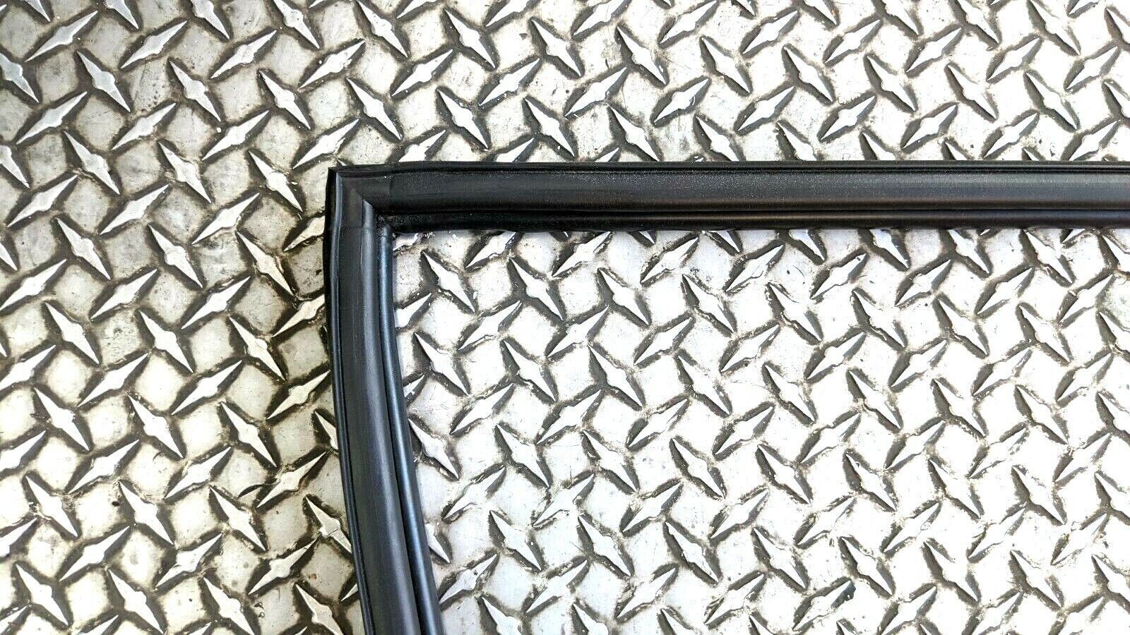 FERRARI 360 F430 SPIDER PARTS 125789 FRONT TRUNK  SEAL ON BODY 