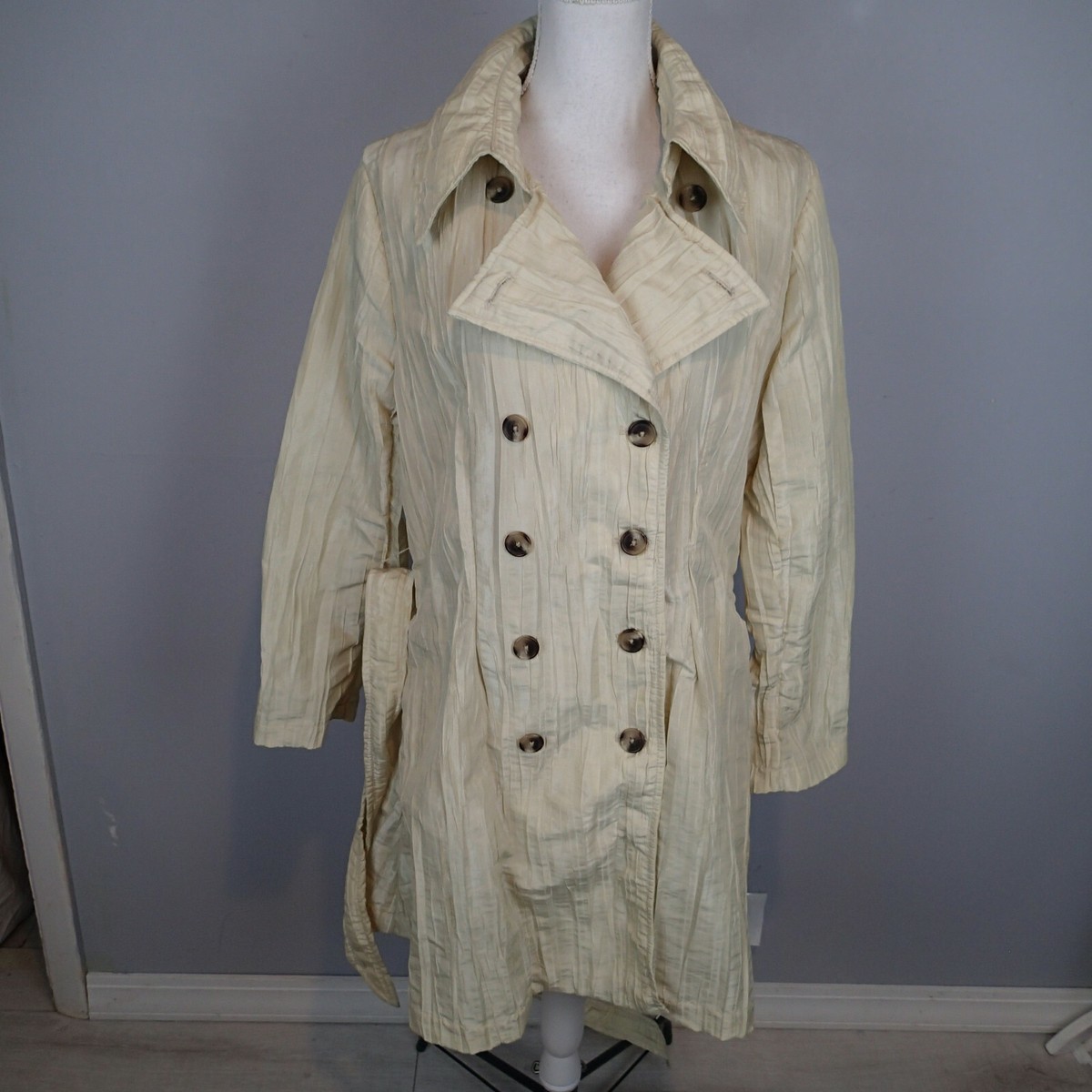 Isaac Mizrahi for Target Women's L Trench Coat belted Buttoned