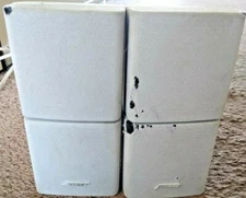 2X BOSE LIFESTYLE WHITE DOUBLE CUBE ACOUSTIMASS SPEAKERS