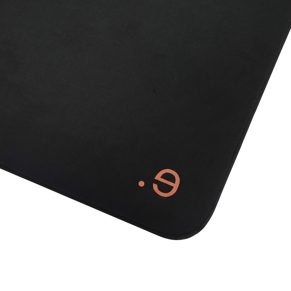 Housse MacBook 13 be.ez pour éviter les rayures et impacts - 4