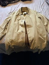 Vintage London Fog trench coat with a detachable faux fur Liner 44 regular