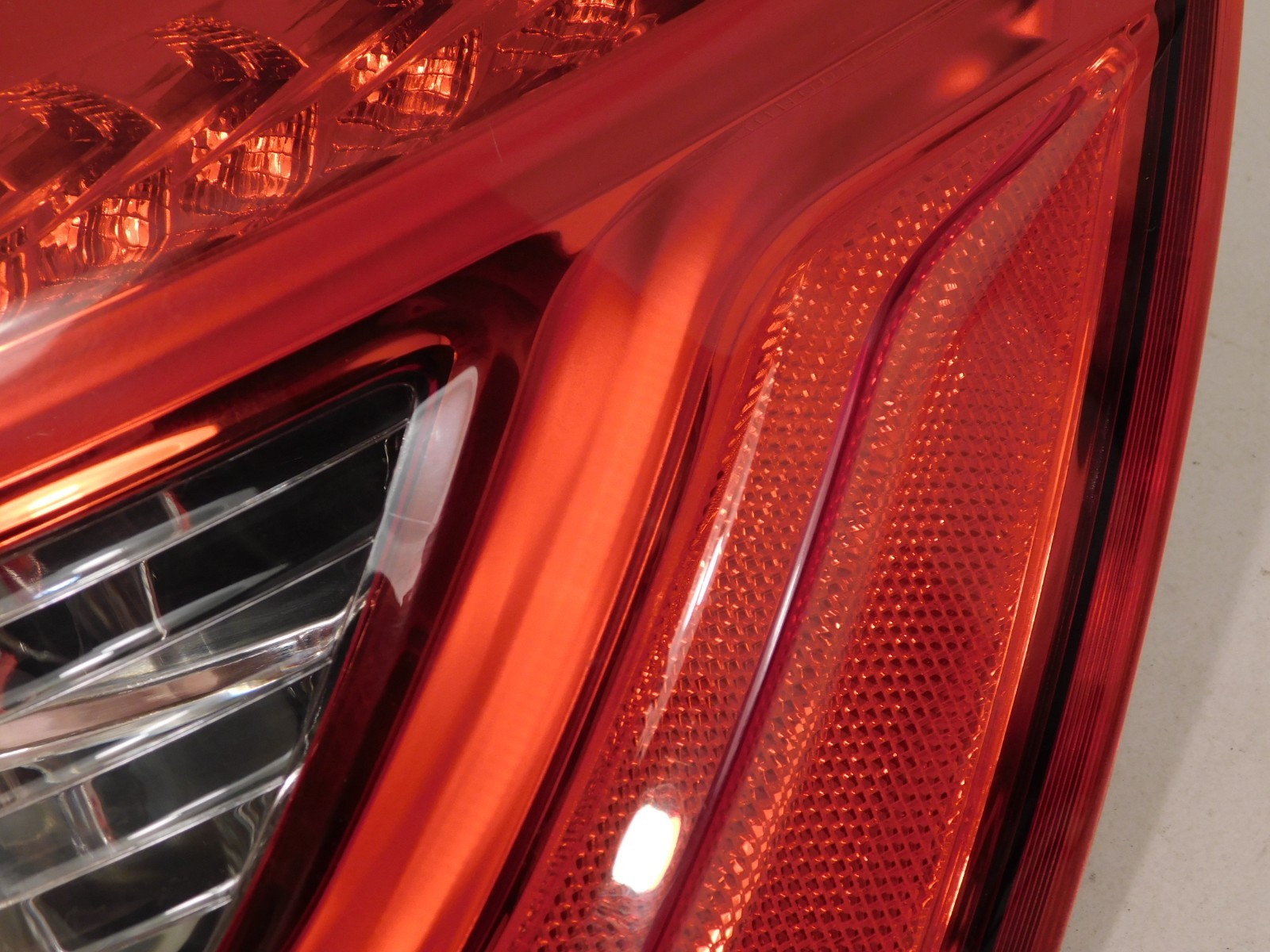 Maserati Ghibli 2014-2019 Rear Right Outer Tail light