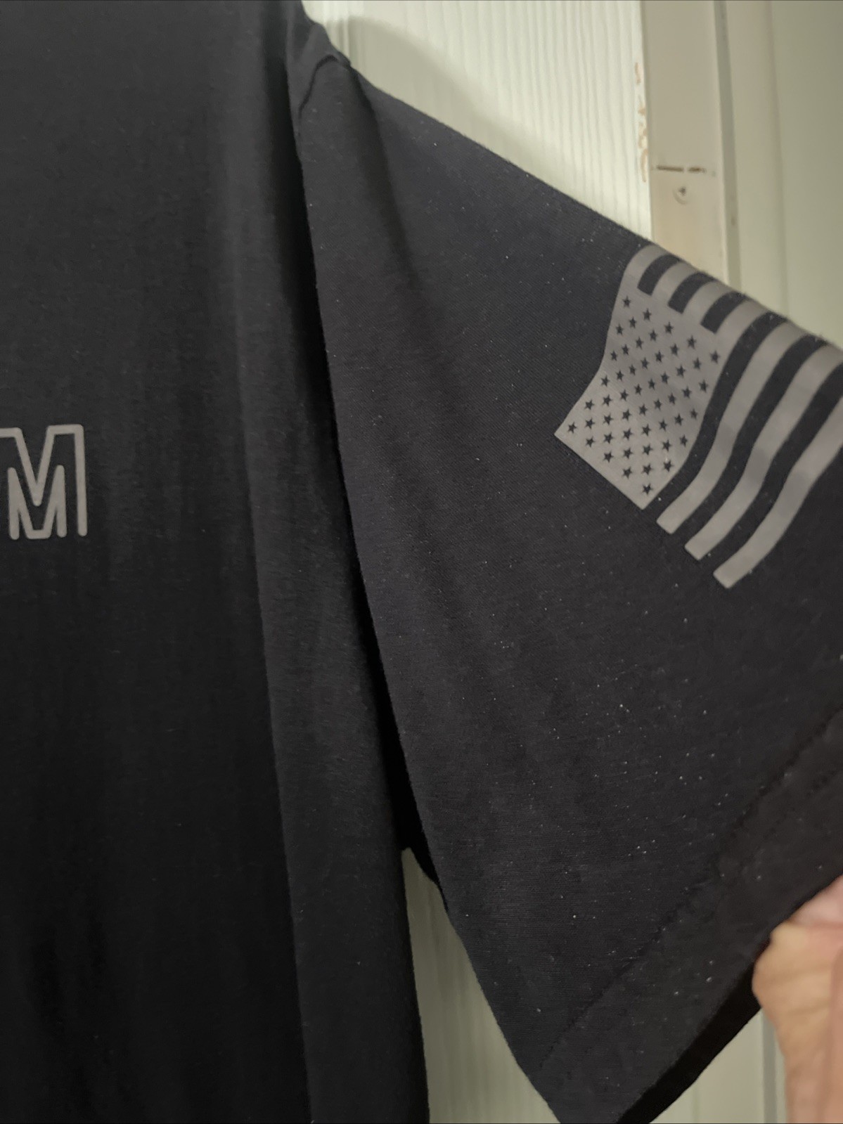 Under Armour Men Black T-Shirt Sz. 2XL Graphic Print “Freedom” Flag Short Sleeve thumbnail 7