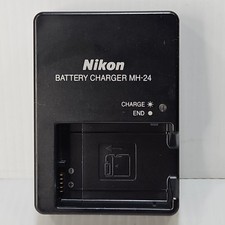 Used Original Nikon MH-24 Charger for D3200 D3400 D5300 D5500 D5600 Df EN-EL14a