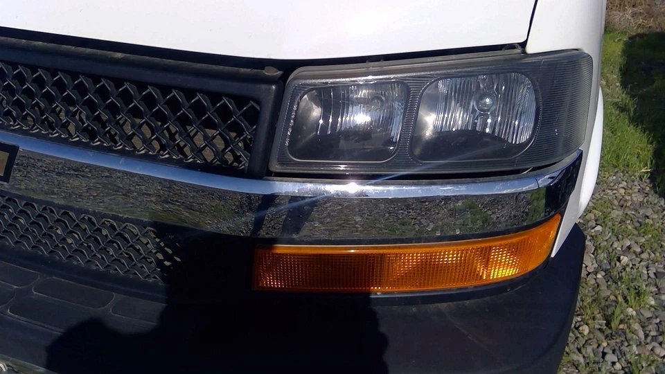 Pinza de freno delantero derecho pasajero Chevy Express 2500 2003 hasta el año 2020 Foto 3 de 4