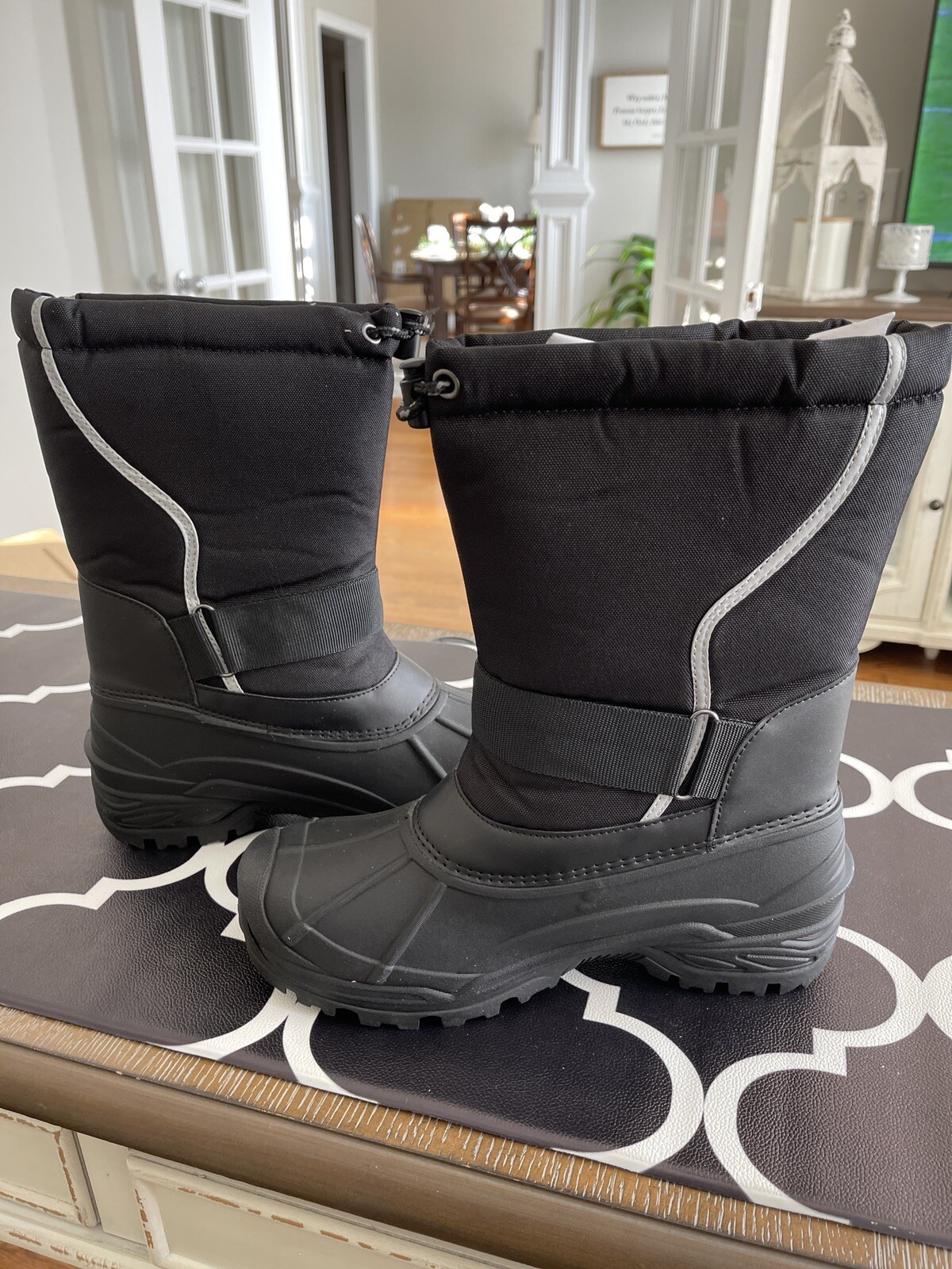 NEW Size 9m MORENDL Men's Snow Boots 