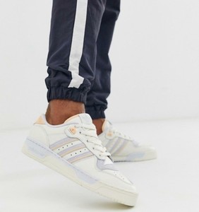 adidas originals rivalry low trainer in white
