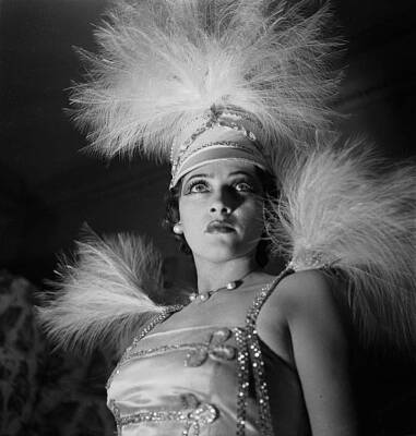 Dancer in the Folies-Bergere Paris 1937 OLD PHOTO 2