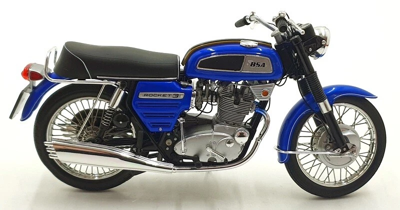 Minichamps 1/12 Scale Diecast 122 130101 - BSA Rocket III 1968 - Metallic Blue - Image 4 of 4