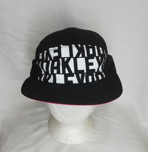Oakley 5 Panel Mesh Cap - Picture 1 of 5