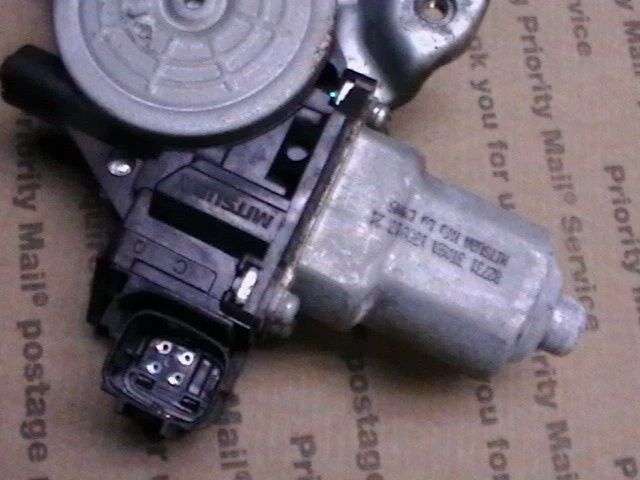 2013 - 2018 nissan altima rear left window regulator motor 82731 3TA2A OEM - Image 2 of 4