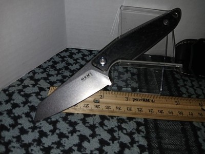 MKM Knives Jesper Voxnaes Makro 2 M390 Sheepsfoot With Carbon Fiber Scales