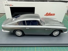 Schuco 1965 ASTON MARTIN DB6 MKI SILVER with Showcase 1:18 Scale Model Car