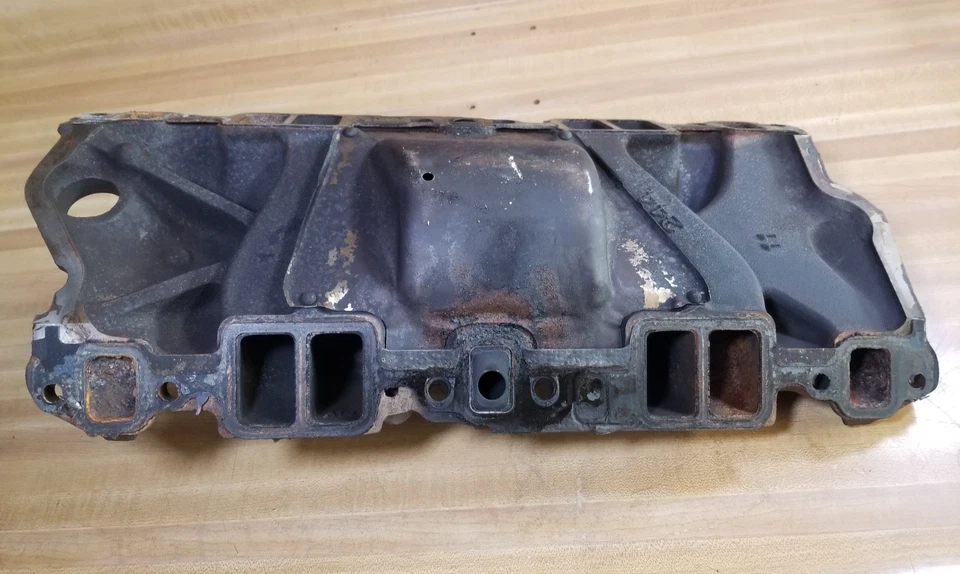 Colector de admisión OMC Cobra 5,7 GM 14096244 Foto 3 de 4