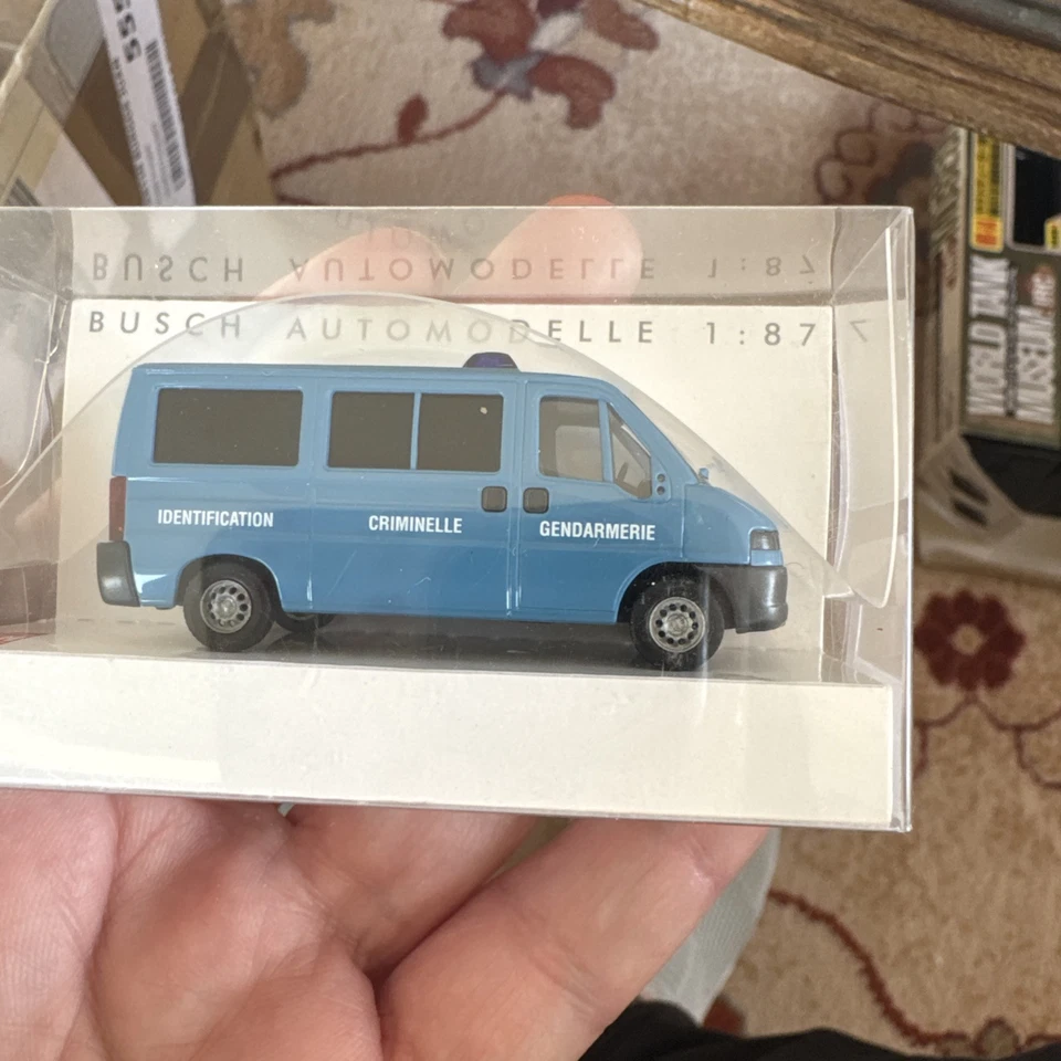 Lot of 9 Busch 1:87 HO Scale Vintage Commercial Vehicles – French & American - Immagine 2 di 4