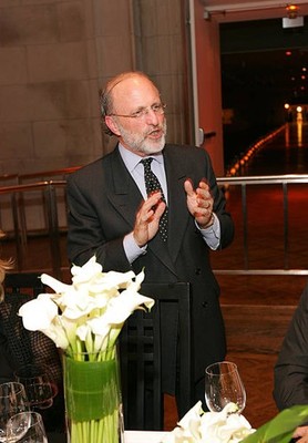 James Cuno President of the Art Institute of Chicago gives at toas- Old Photo