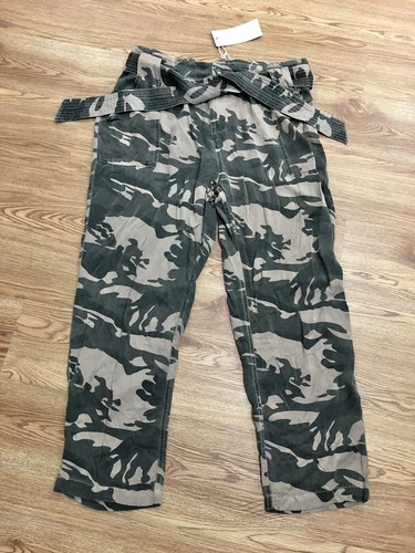 Miss Me Women's Camo Flowy Lightweight Belted Pants Zipper Sz Medium