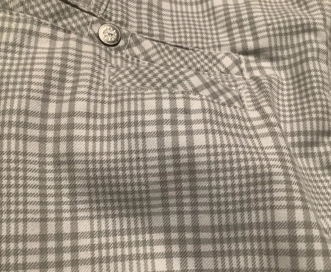 Quick Silver Men GrayWhite Plaid StripedChino Sho… - image 14