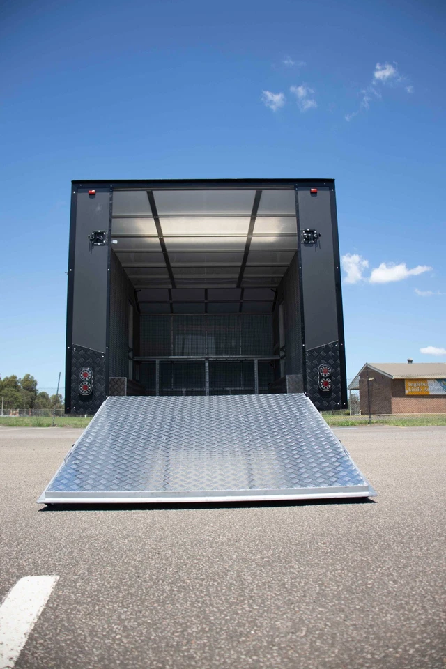 ASB Trailers AN4500 Enclosed Trailer (4500 x 2000 x 1800) - image 3 of 4