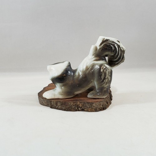 Vintage I Shin Skunk Bone China on Wood Base Miniature Figure 2.5" Taiwan - Picture 6 of 10