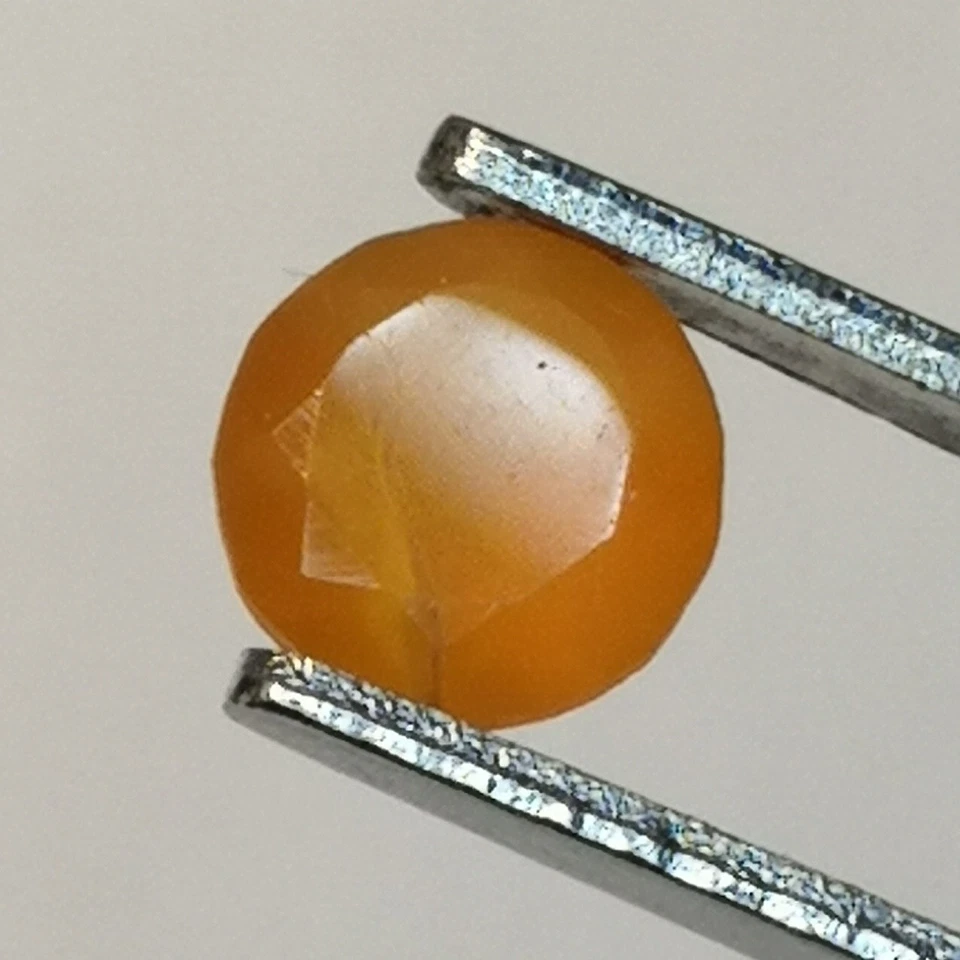 Gemme naturelle d'Afrique - Cornaline - Ronde 0.46 Cts - 5.1x3.1 mm - Imagen 2 de 4