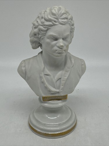 Alte Büste von Ludwig van Beethoven J.8.