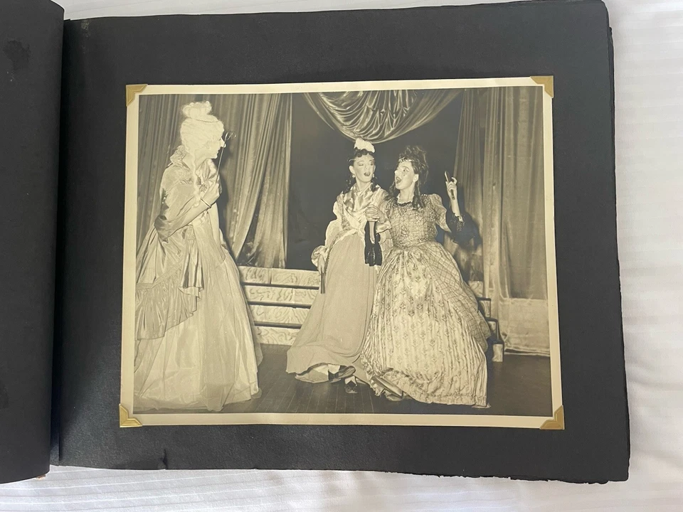 Álbum de fotos CINDERELLA'S SLIPPER Opereta Antigonish Judy Xavier álbum de recortes Foto 3 de 4