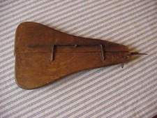 PRIMITIVE HAND SEWING WOOD  METAL RUG HOOKING TOOL