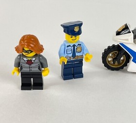 LEGO City: 60139 Mobile Command Center - 100% Complete