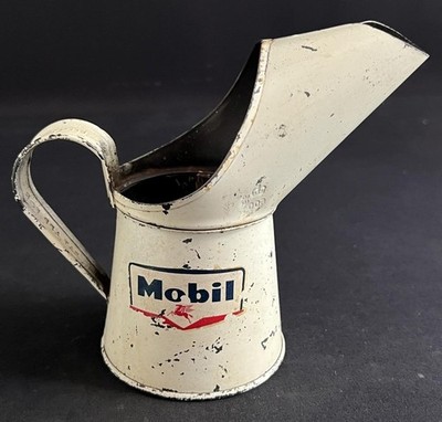 MOBIL VINTAGE 1/2 PINT ÖLDOSE AUSGIESSER KANNE MESSEN MOBILOIL GARAGE DISPLAY DOSE