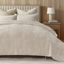EVERGRACE Velvet Quilt Set King Size, Luxurious Soft King, Channel Light Sand