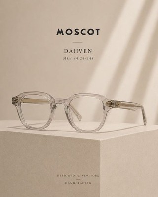 50% OFF!!!!!!MOSCOT,Dahven ,Mist,44-24-148 No original box