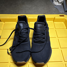 adidas Men's Low Top Lace-Up Athletic Sneaker Black Solid Activewear Casual