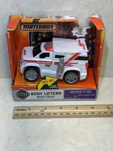 Matchbox Body Lifters Medic Truck Push Handle & Watch It Go - L3666 New NOS - Picture 6 of 6