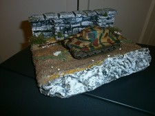 Deutsche Panzer Tiger 2 mit Diorama 1:72.
