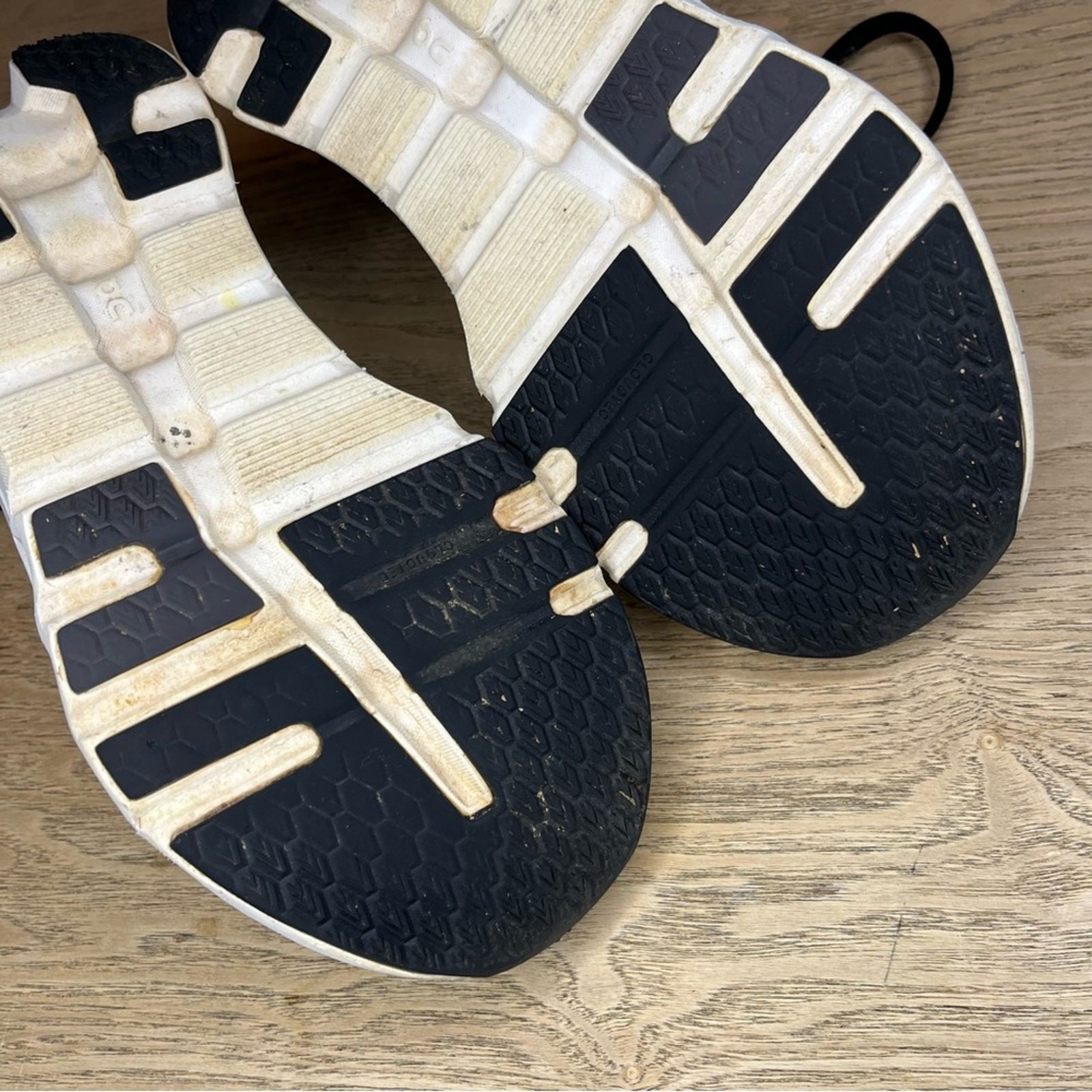 On Running Cloudrunner 2 Eclipse Black Sneakers A… - image 11