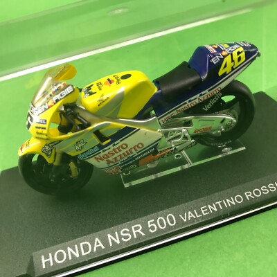 Modellino Honda NSR 500 Valentino Rossi 2001 scala 1/24 Moto Nastro Azzurro 
