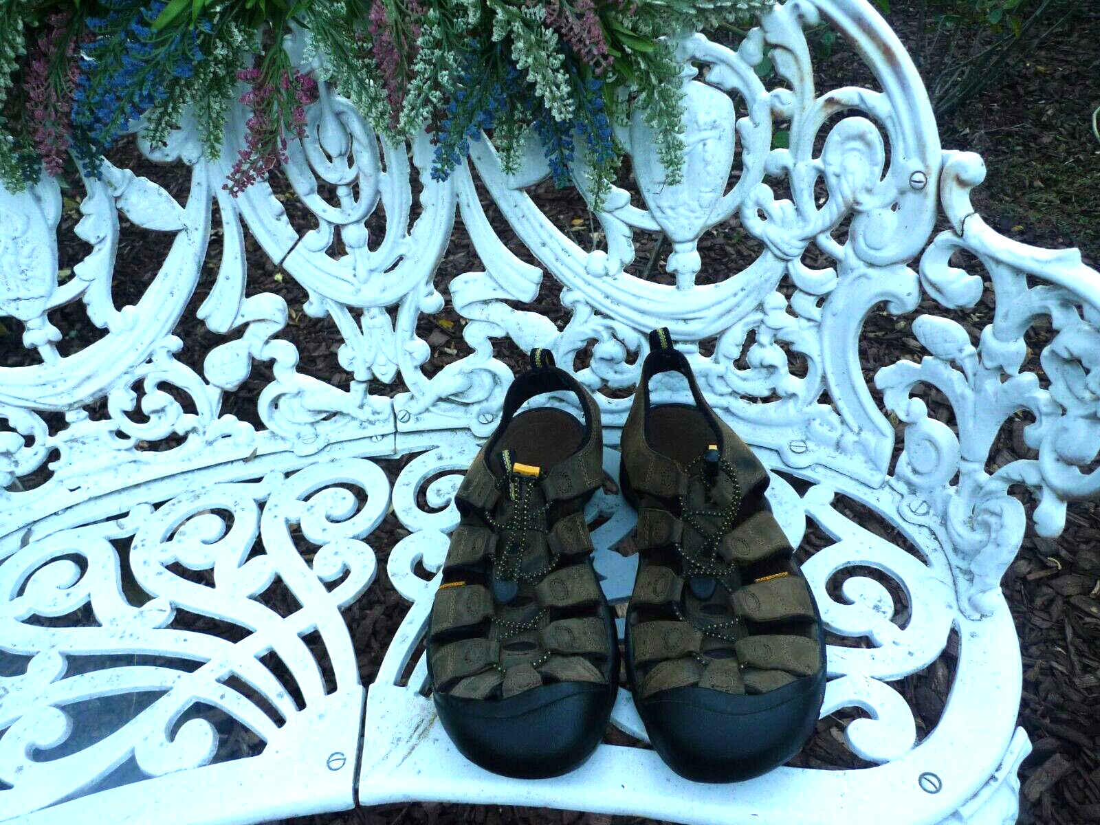 Scarpe sandali da trekking impermeabili Keen Newport da uomo marroni in pelle taglia 11 5 BELLE!