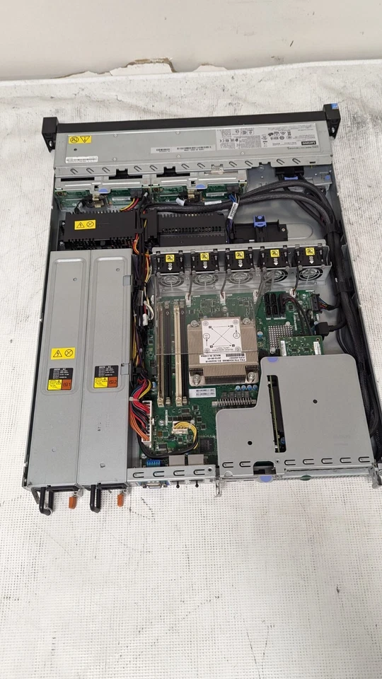 Lenovo System X3250 M5 Xeon E3-1270 v3 3.5ghz Quad Core / 16gb / 2x Tray - Image 3 of 4