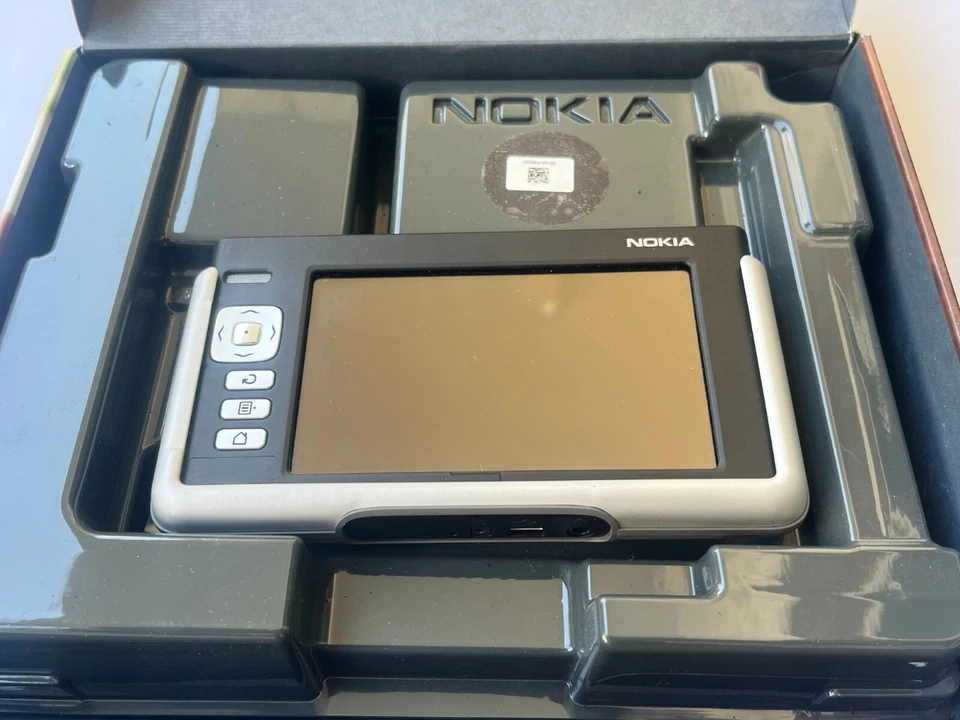 Genuine Nokia N770 Internet Tablet 128MB Wi-Fi Bluetooth Black - Image 3 of 4