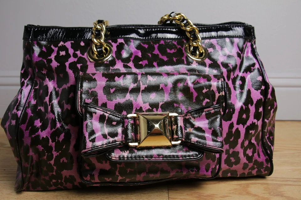Bolso de mano grande púrpura Betseyville con tachuelas estampado de animales 15" Foto 3 de 4