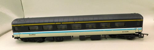 Lima Mk2f offener 1. Klasse Reisezugwagen SC11008 ScotRail Livery Spur OO 305380 B | Condition: Used